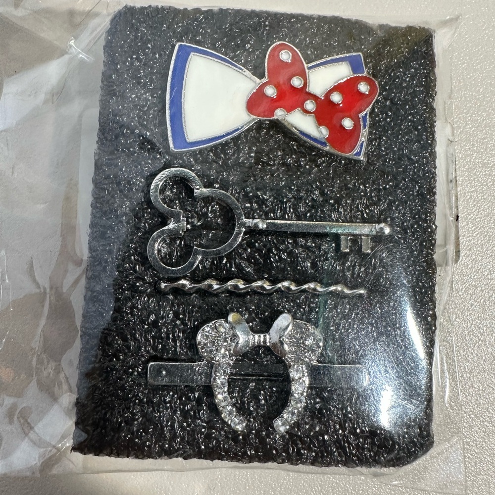 Disney smartwatch band charms set of two NEW in pack - Picture 3 of 7